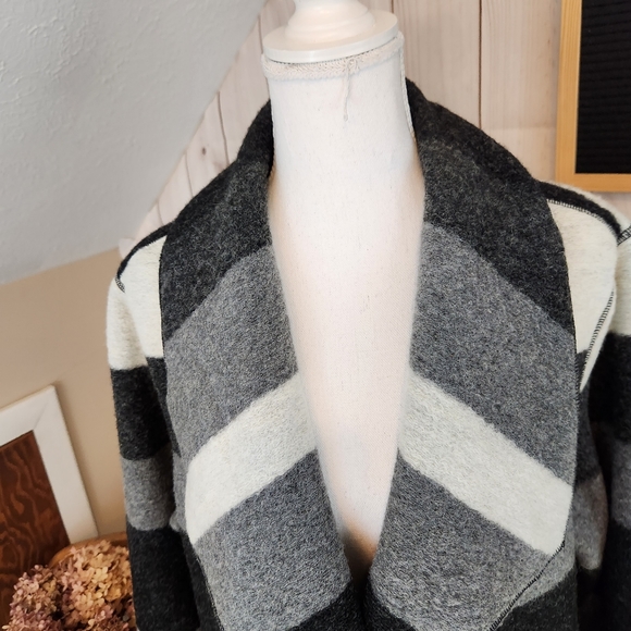 Chico’s Striped Coat/Jacket - Picture 2 of 9
